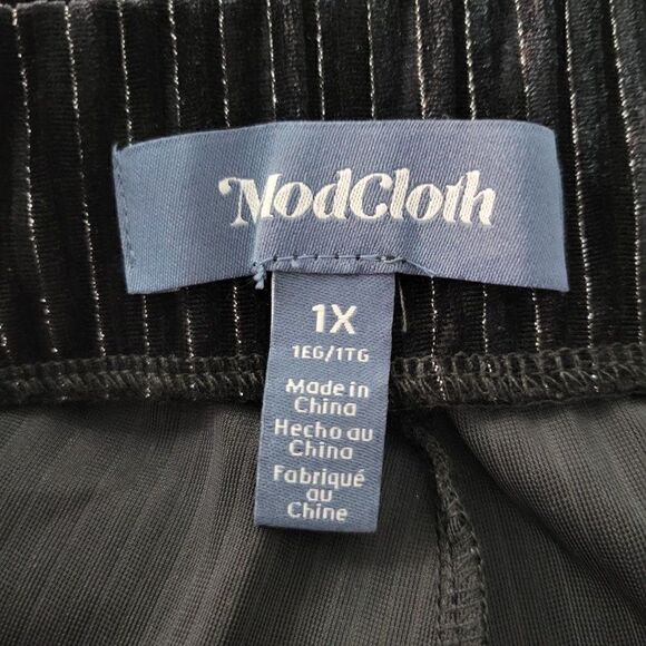 Modcloth Black Striped Flowy Pants (Size 1X) - Picture 4 of 5